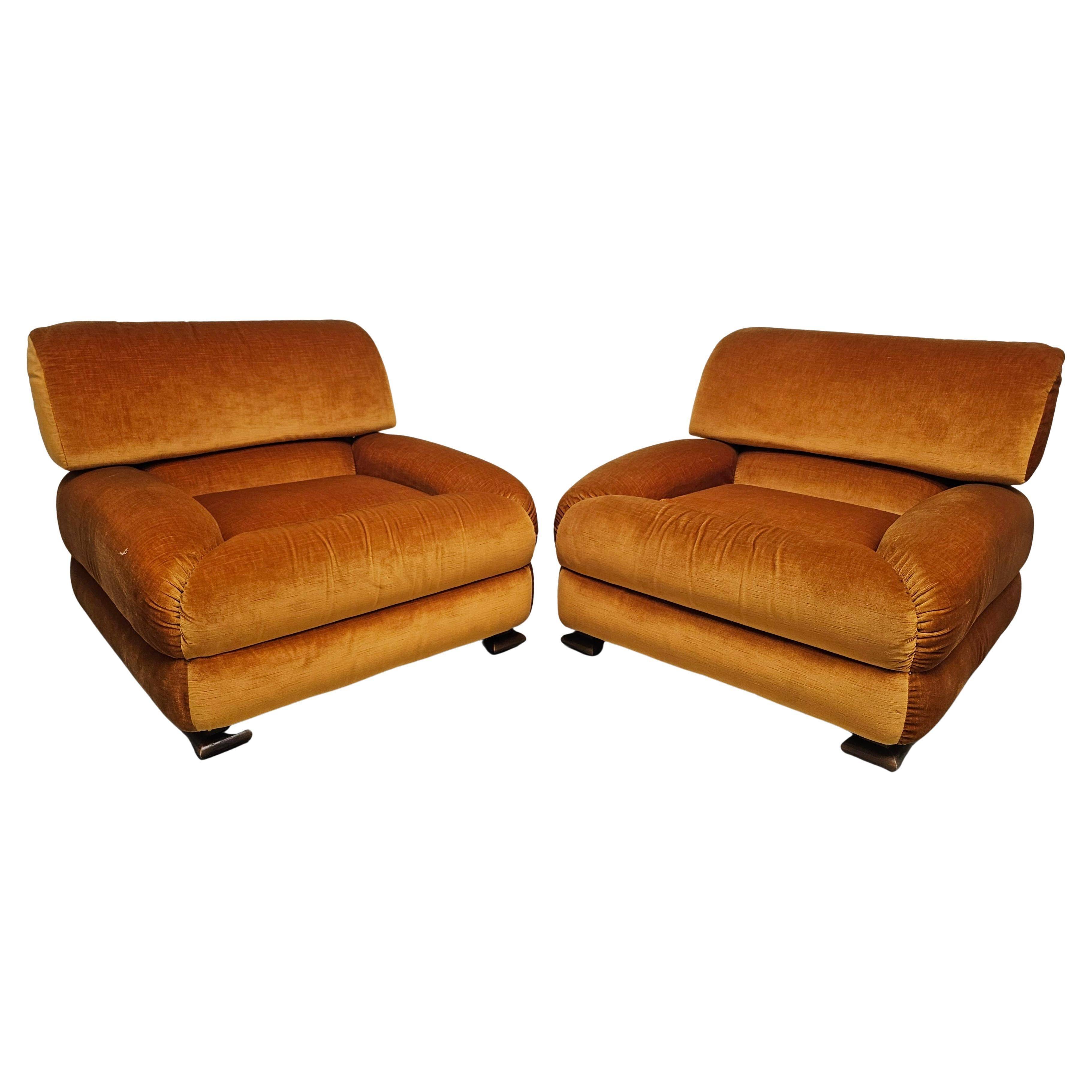 Fauteuil Mid-Century Modern en velours par Zev & Zev