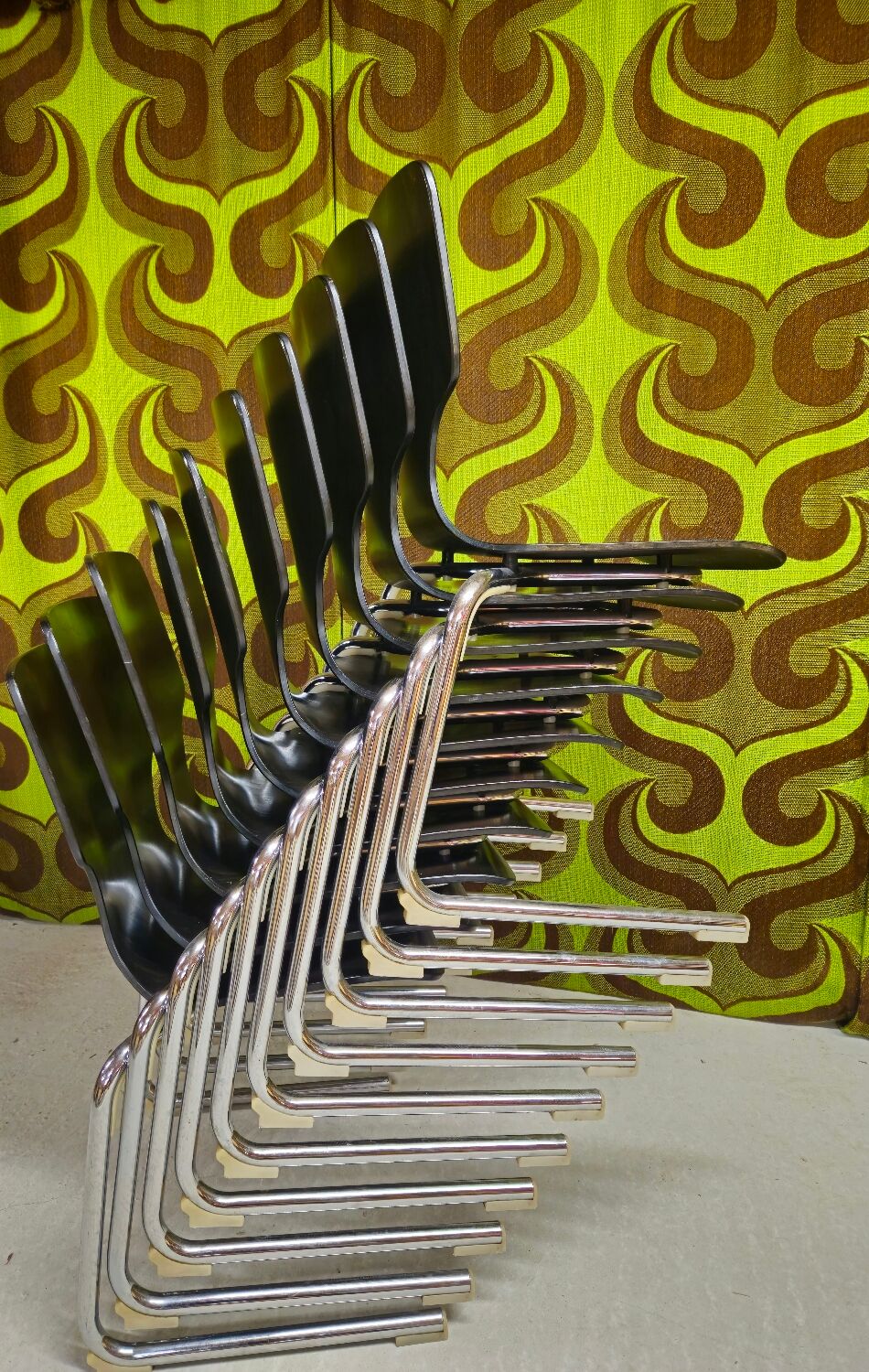 Lot of 10 Vintage 1970s Stacking Chairs