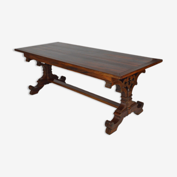 Table anglaise neogothique en acajou vers 1840