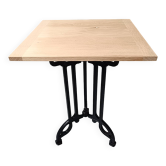 Bistro table