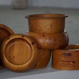 Set of 10 Scandinavian bowls in Swedish pine from the mid-century, made by Holmbergs & Varnamo, 1970s.
