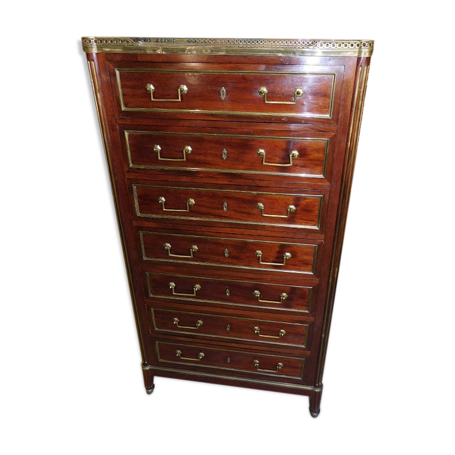 Chiffonnier semainier style Louis XVI en palissandre