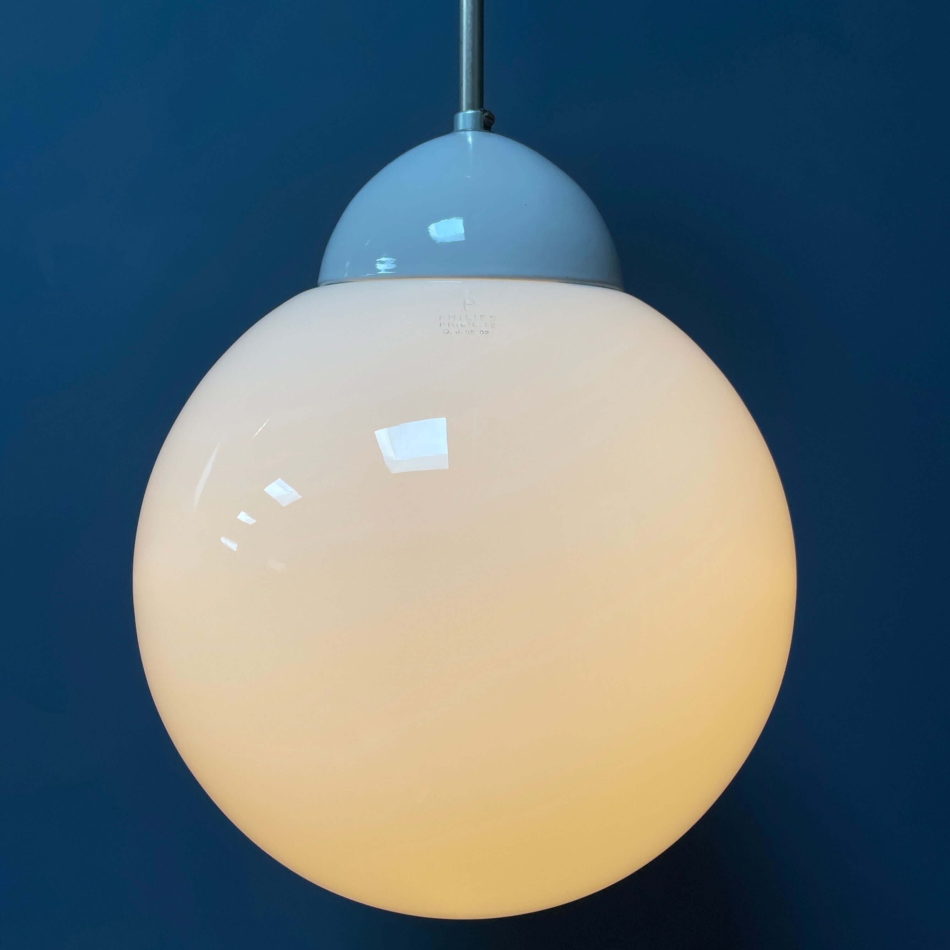 Ensemble de deux suspensions opalines Philips Phililight