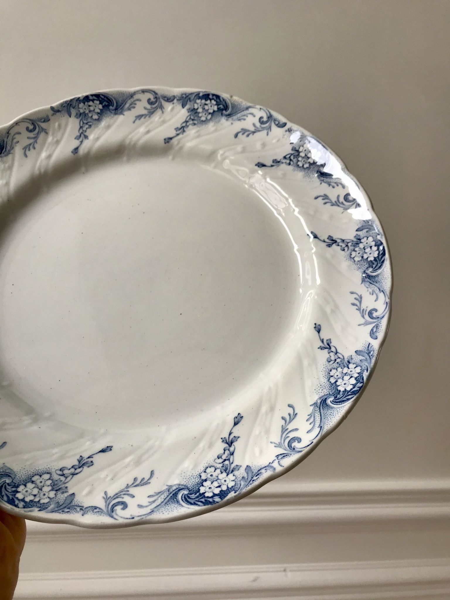 Round dish in Iron Earth K&G Lunéville model "Angèle" late 19th century