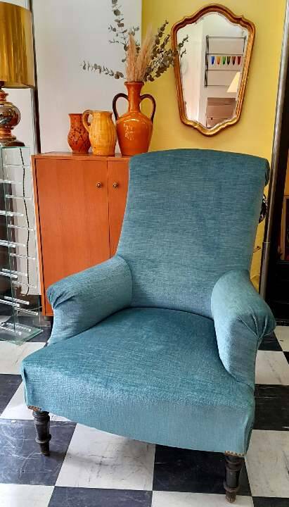 Fauteuil chauffeuse Napoléon 3 en velours bleu