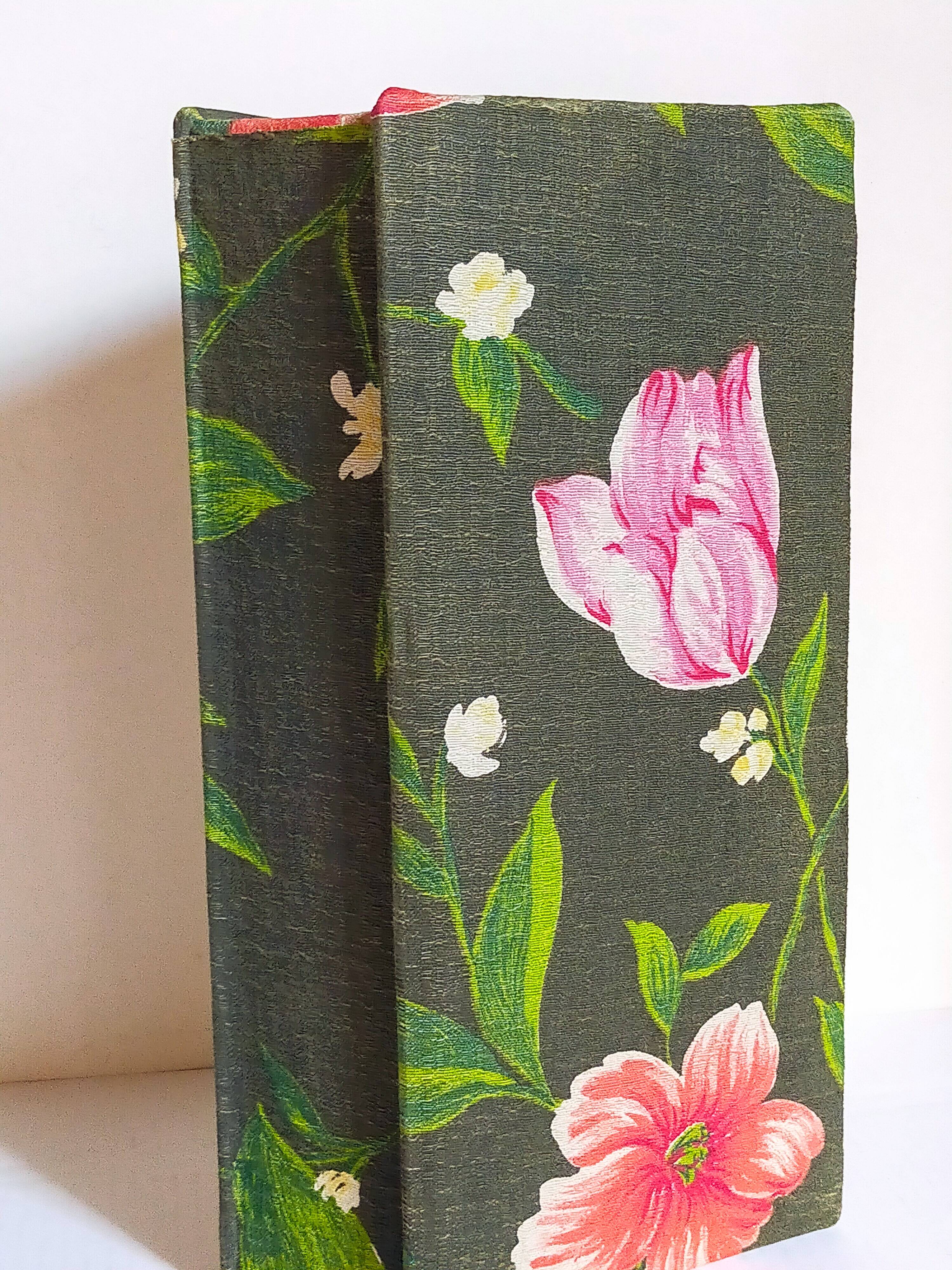 Box padded with old fabric