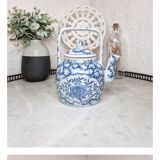 Chinese teapot in blue and white porcelain square handle