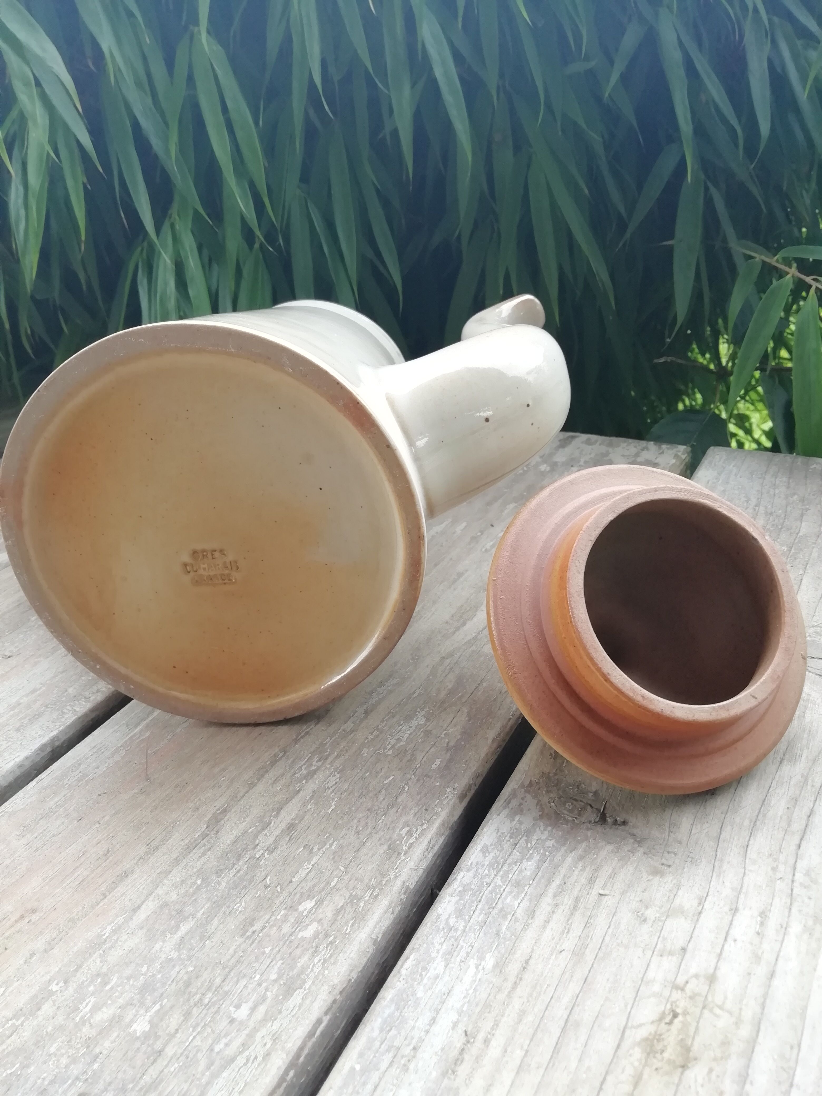 Cafetière en gès du marais