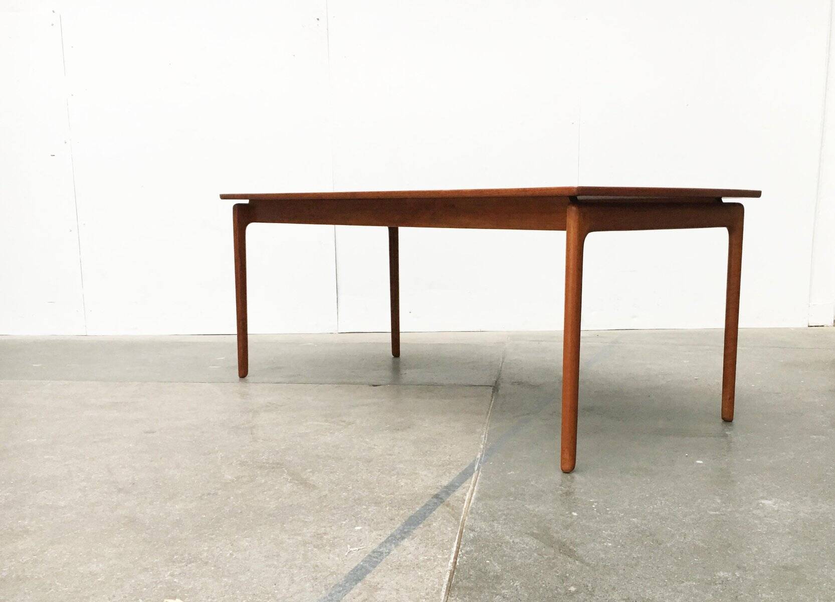 Mid-century teak coffee table by Ole Wanscher for Poul Jeppesens Møbelfabrik.