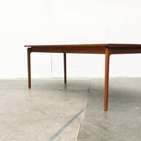 Mid-century teak coffee table by Ole Wanscher for Poul Jeppesens Møbelfabrik.