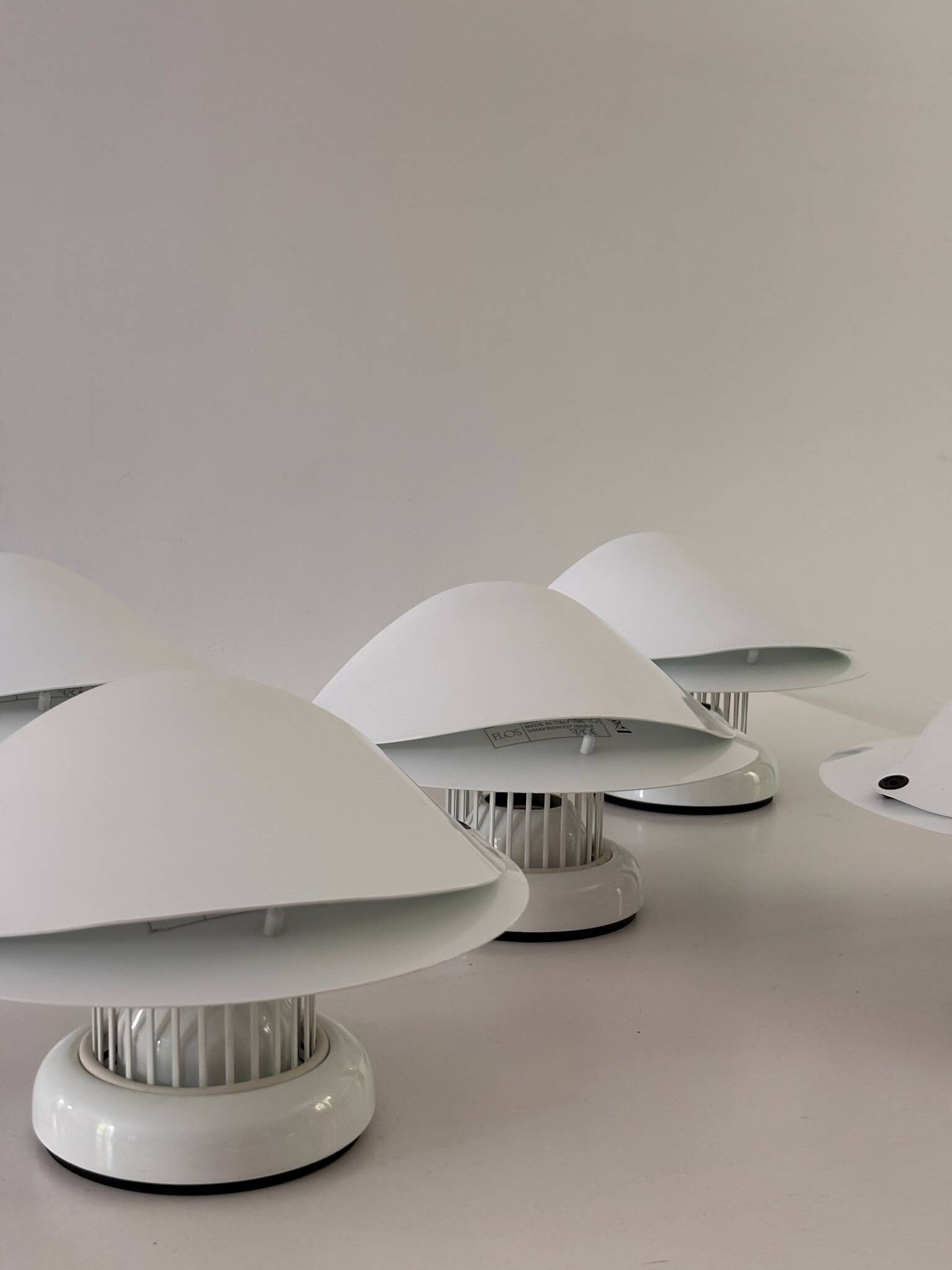 Giovi wall light by Achille Castiglioni for Flos 1982 Lacquered White Metal Design