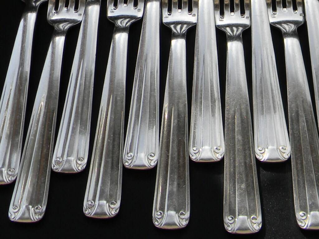 11 silver-plated metal forks Art Deco DIXI.