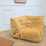 Togo corner by Michel Ducaroy