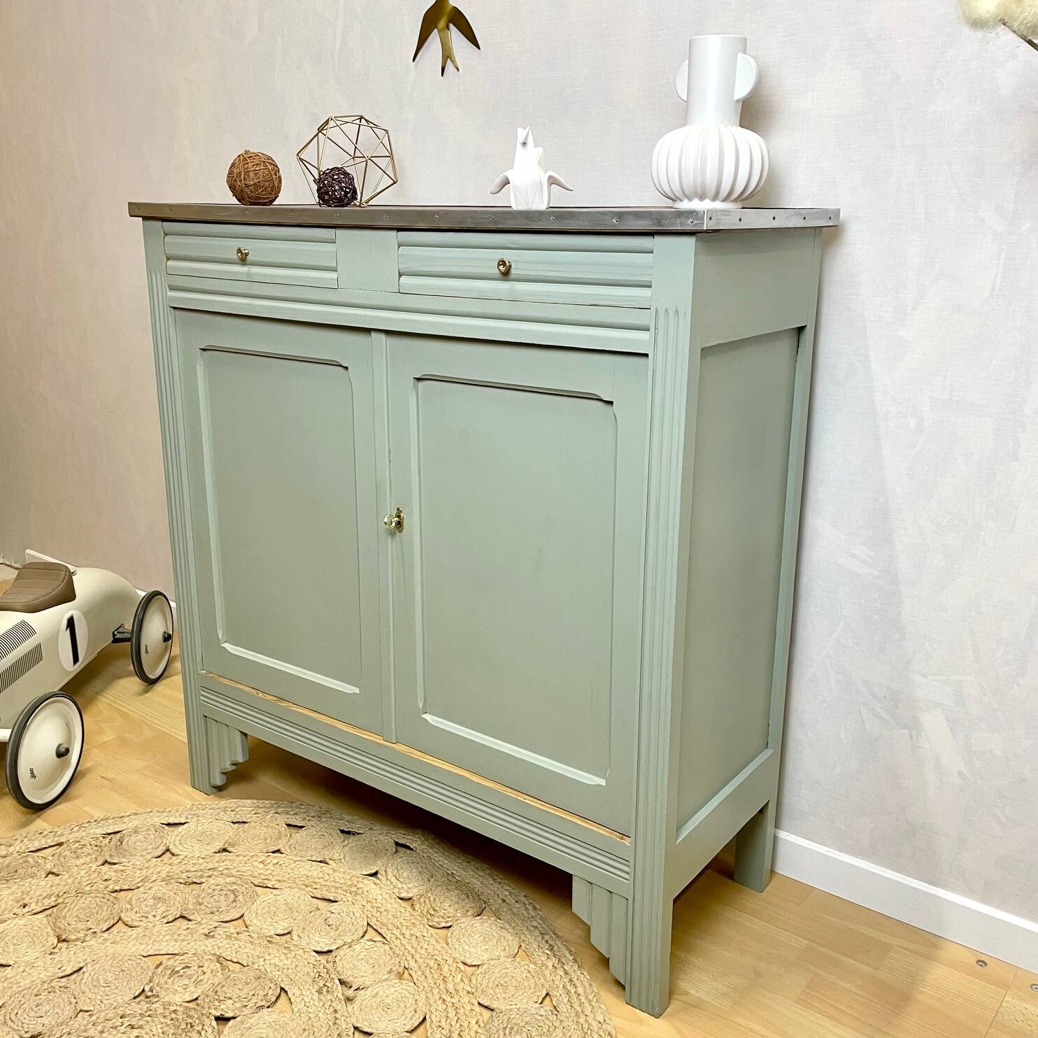 Vintage buffet