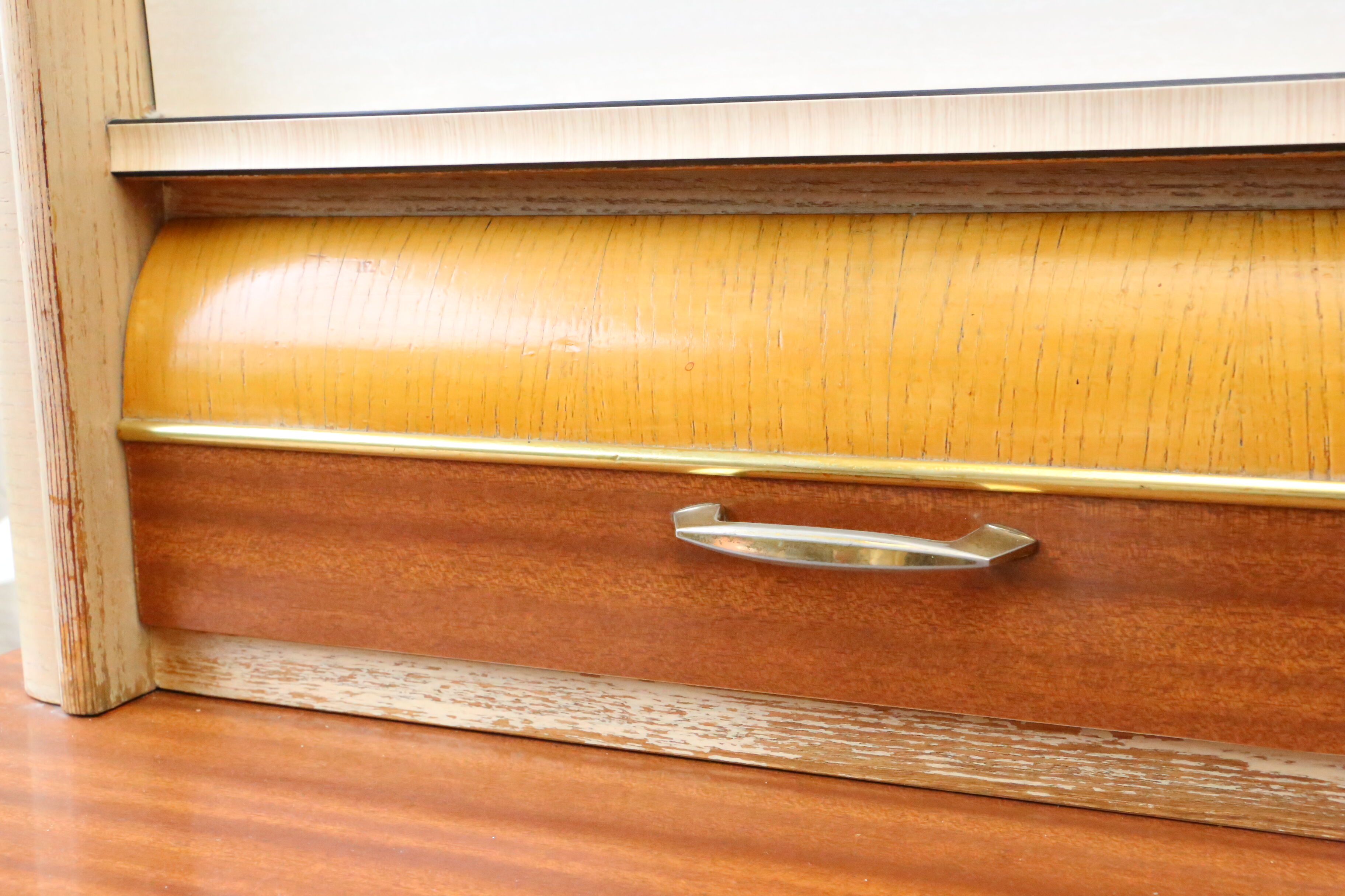 Buffet vintage, bois et formica, 1950