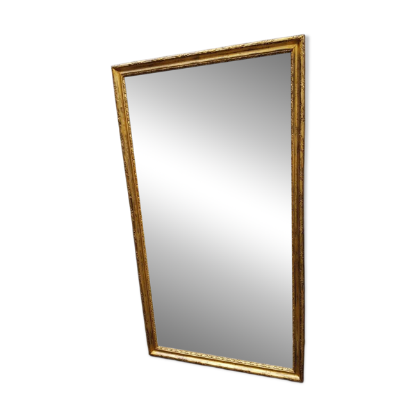 Miroir en bois sculpte et redore d'epoque louis xv