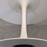 Space Age tulip round table by Maurice Burke for Arkana, 1960s-70s