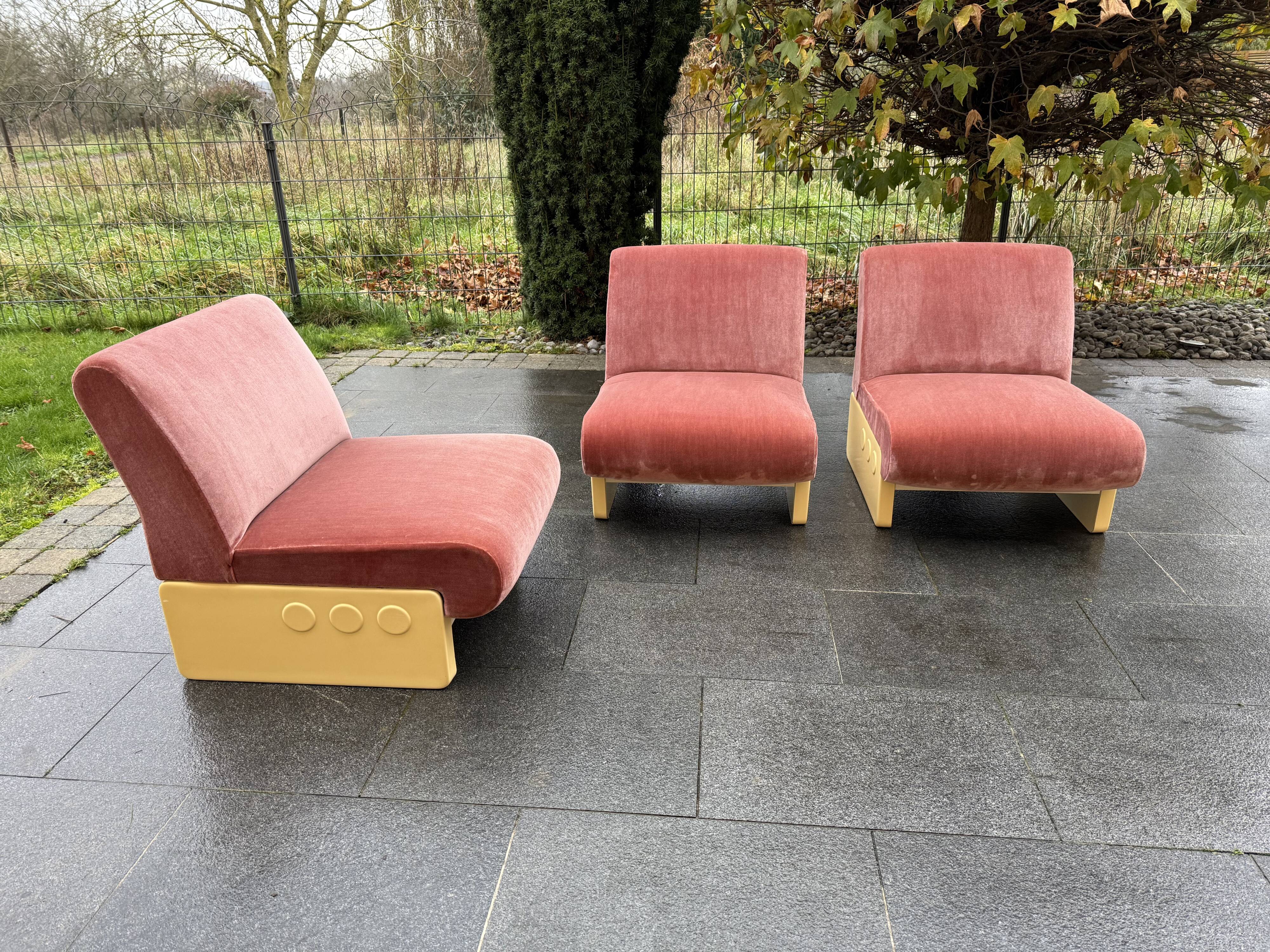 1970s modular sofa and armchairs