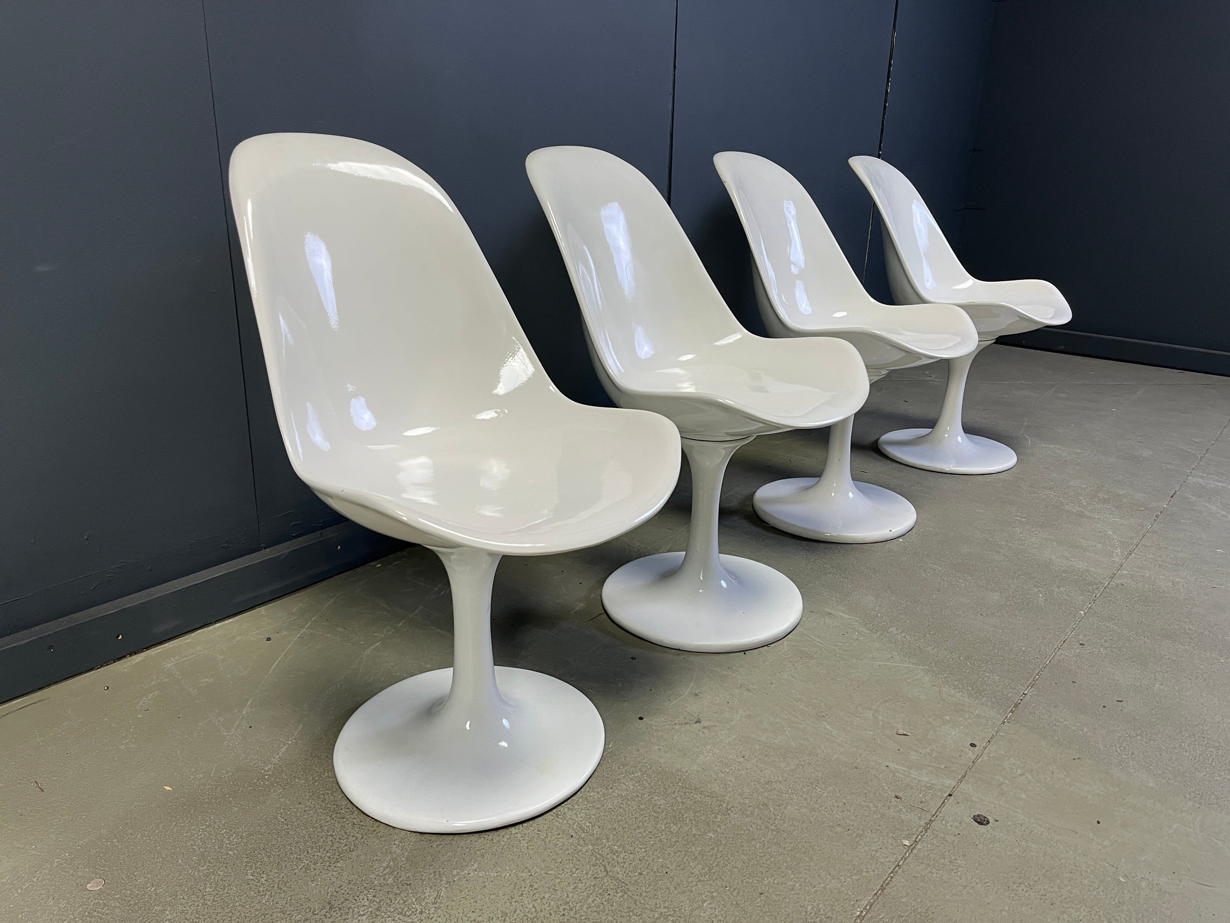 Vintage fiberglass space age tulip dining chairs, set of 4 - 1960s