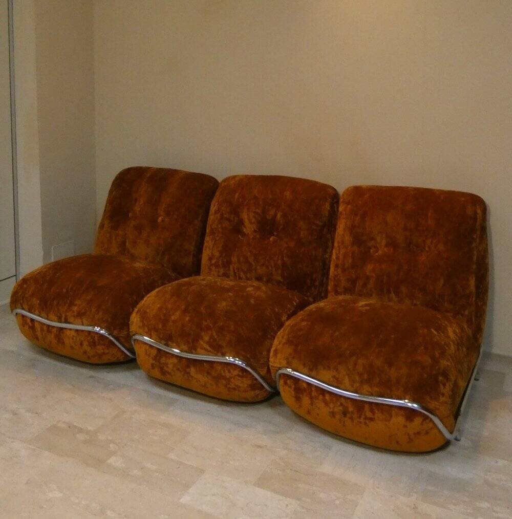 Modular three-seater sofa in steel and velvet, Adriano Piazzesi, 1970