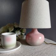 Lampe de chevet céramique rose moucheté signé, abat jour lin