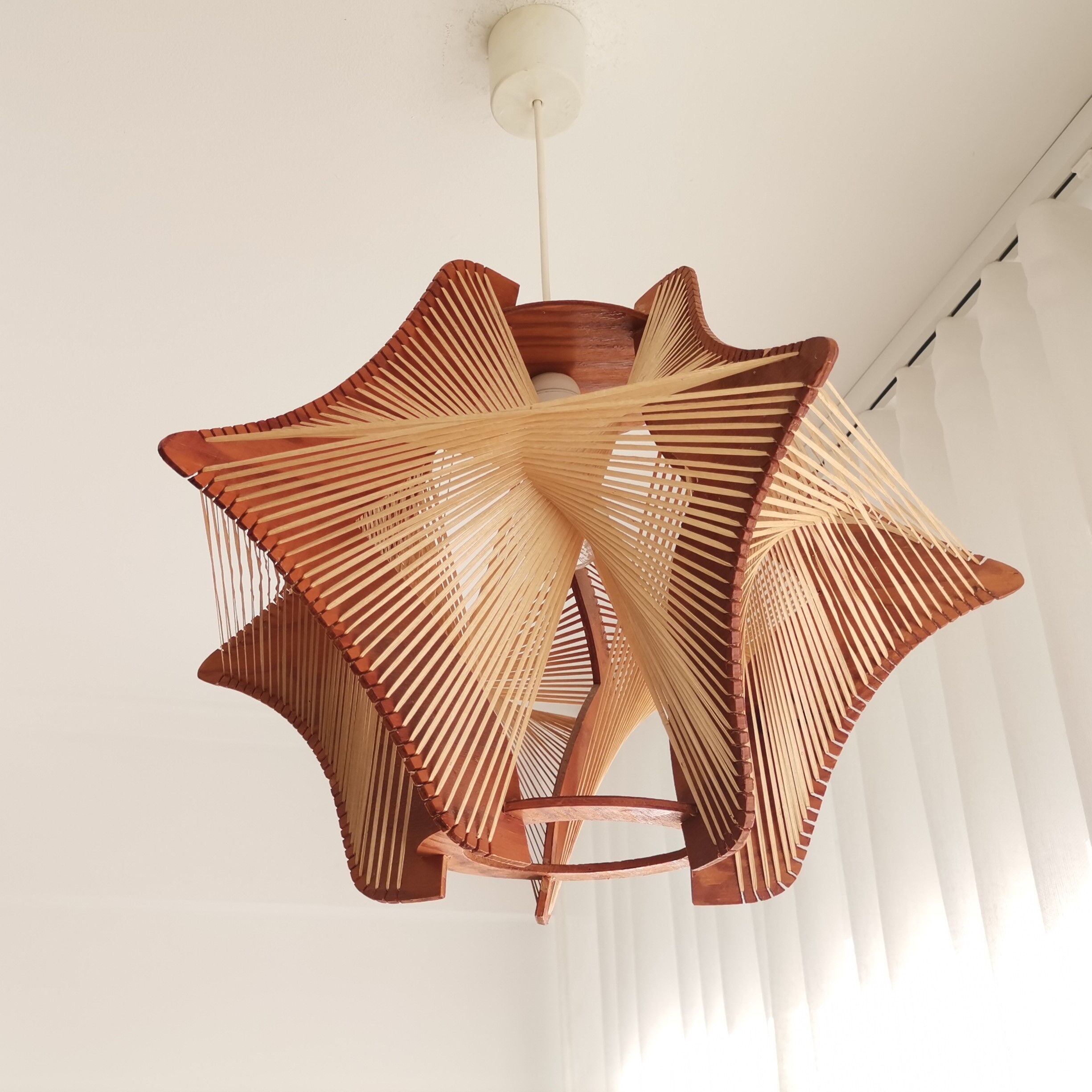 Age french 60s mid century wooden pendant