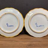 Pair of Talavera earthenware plates with floral decoration