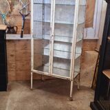 Vitrine médicale ancienne