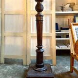 Sellette en bois foncé