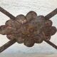 Grille ovale décorative en fer forgé début XXème