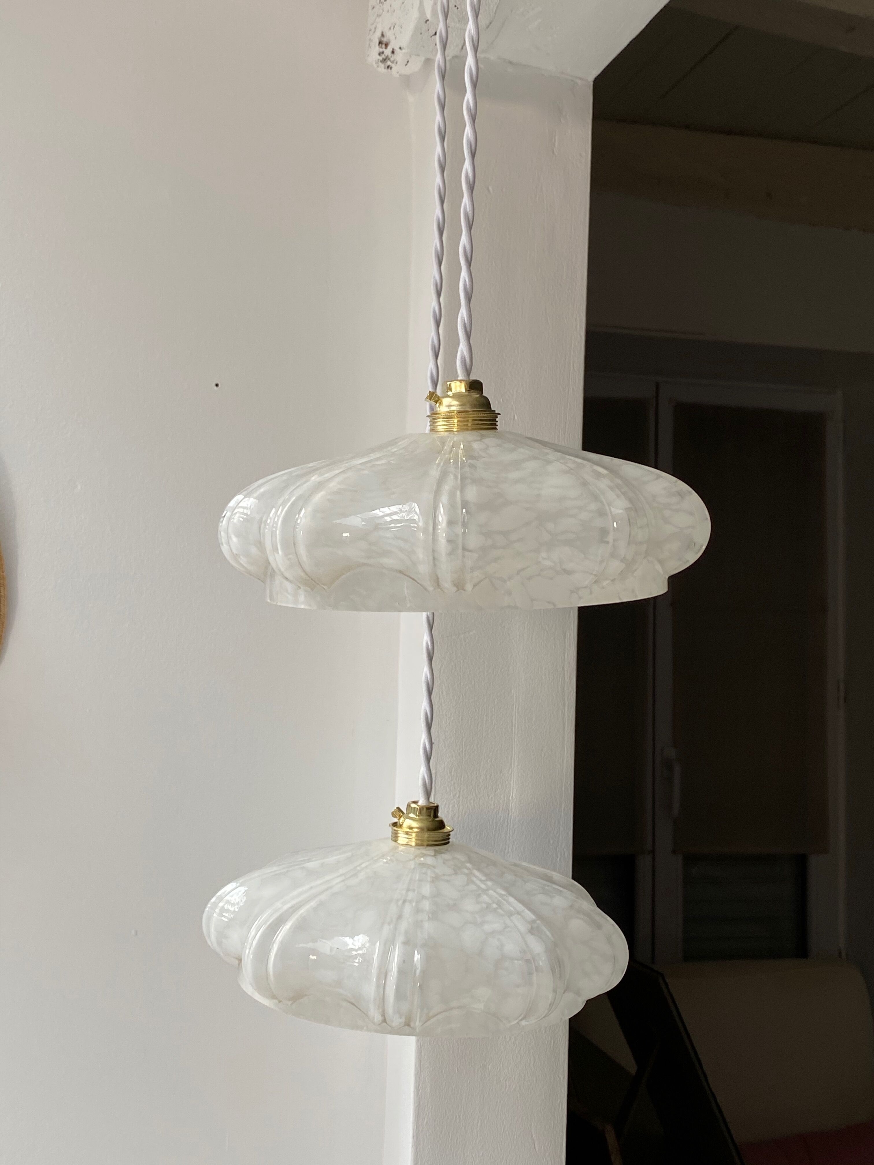 Art Deco suspension in clichy glass