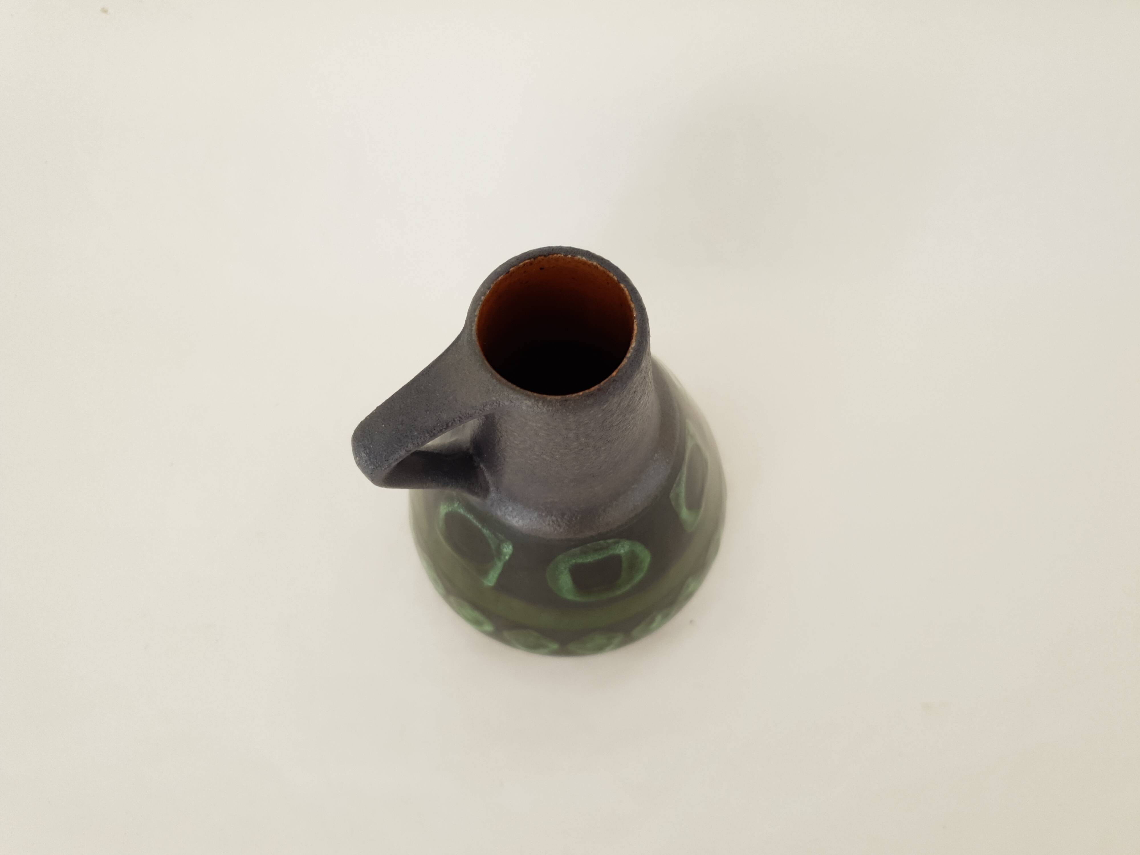 Ceramic vase decoration geometric shapes green / black