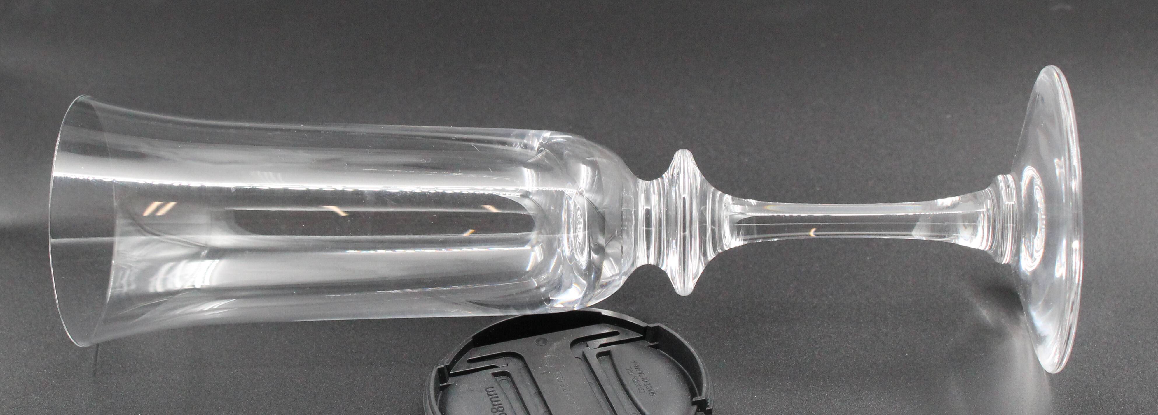 6 champagne flutes Saumur model crystal Daum France H = 21.5 cm