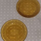 2 assiettes à dessert verre ambré clair - vintage