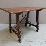 Table d’appoint espagnole antique