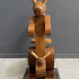 kangourou en bois (cheval à bascule)