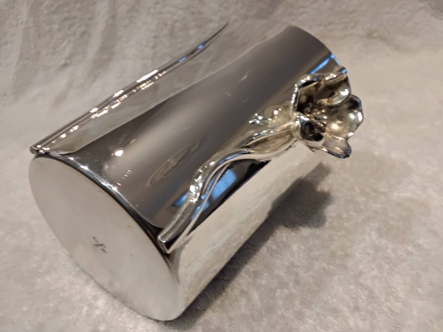 Superb silver-plated ice bucket by Christofle Anemone