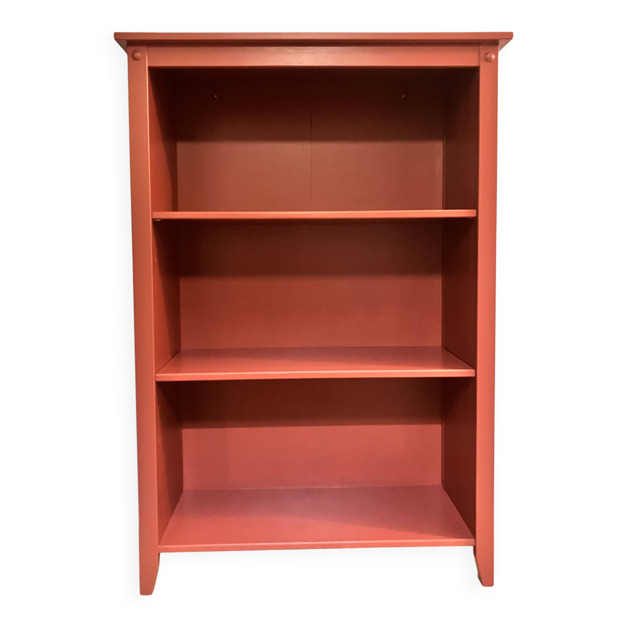 Library, pine bookshelves