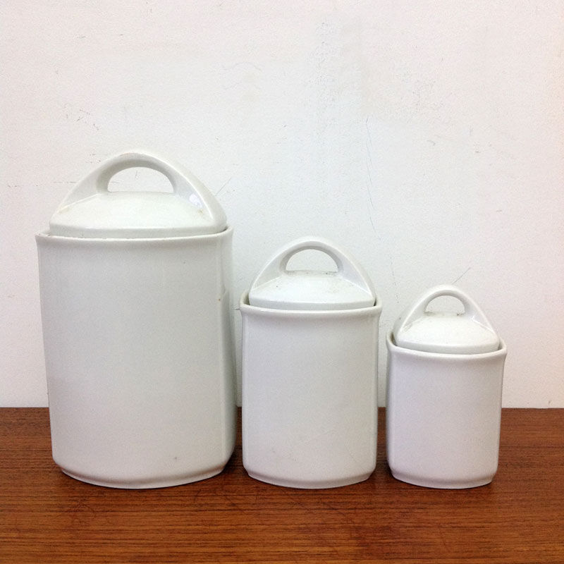 Series of 3 old pots