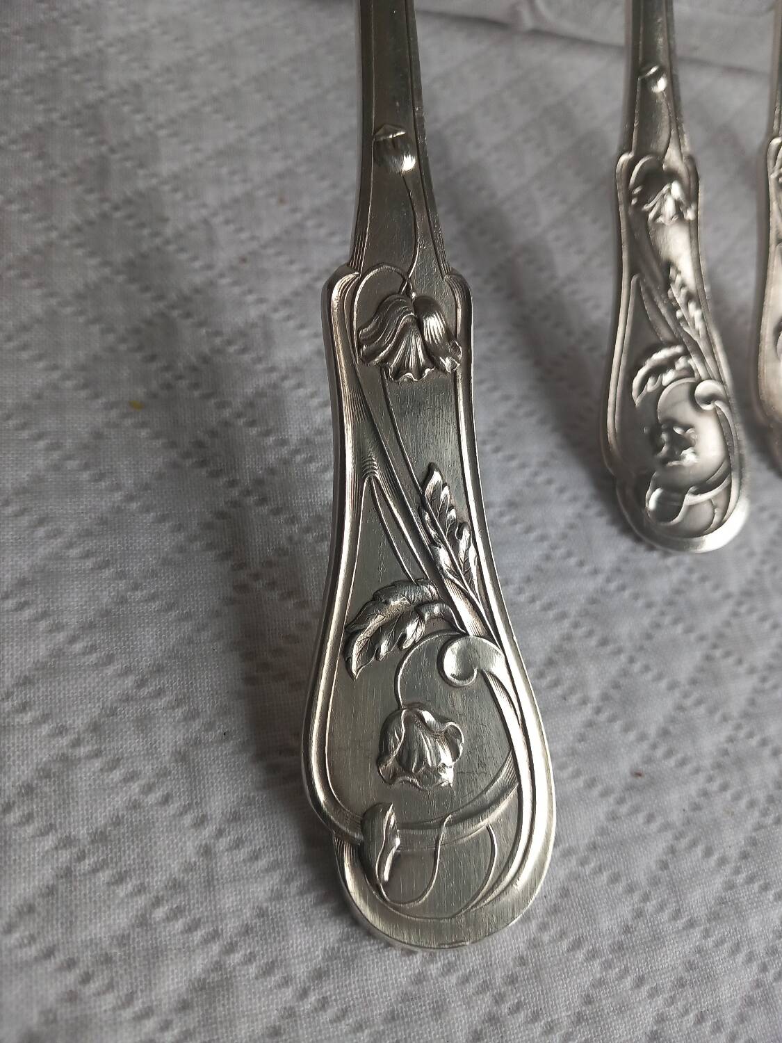 Art Nouveau cutlery set by Armand Frénais, late 19th century, silver-plated metal.