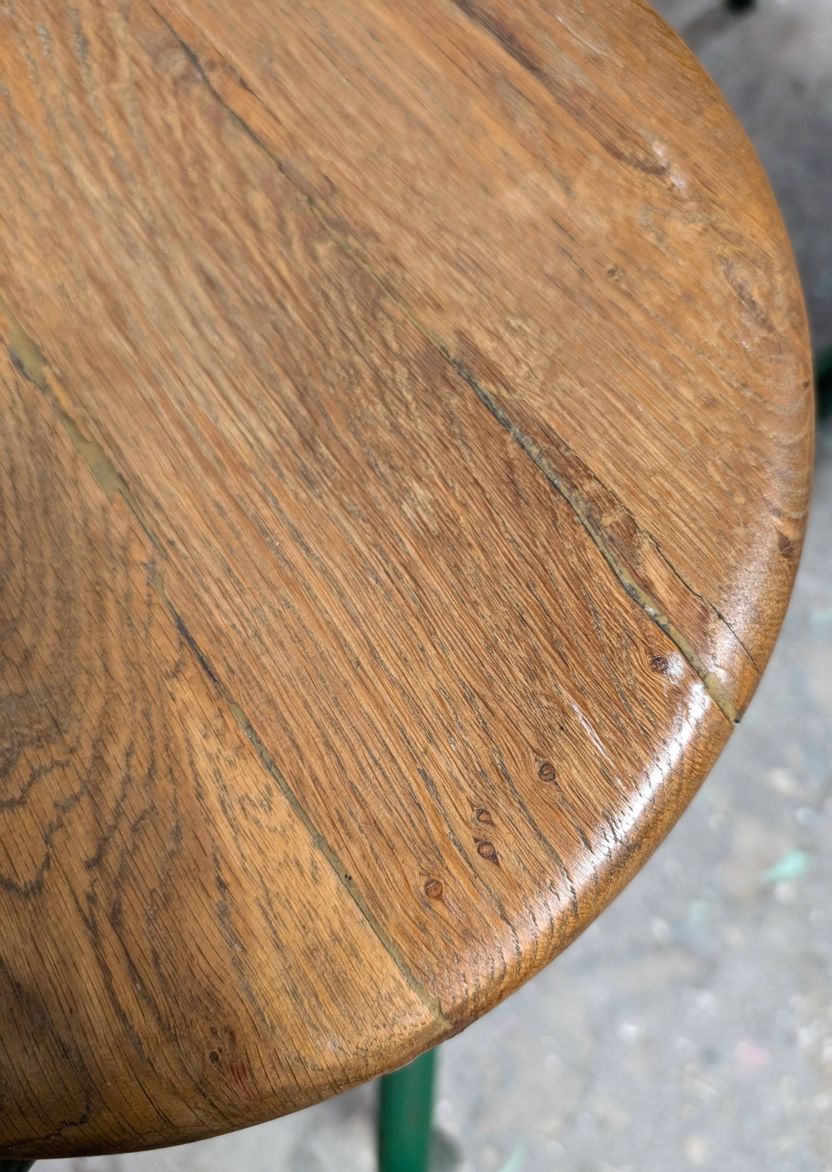 Vintage school desk – single-piece