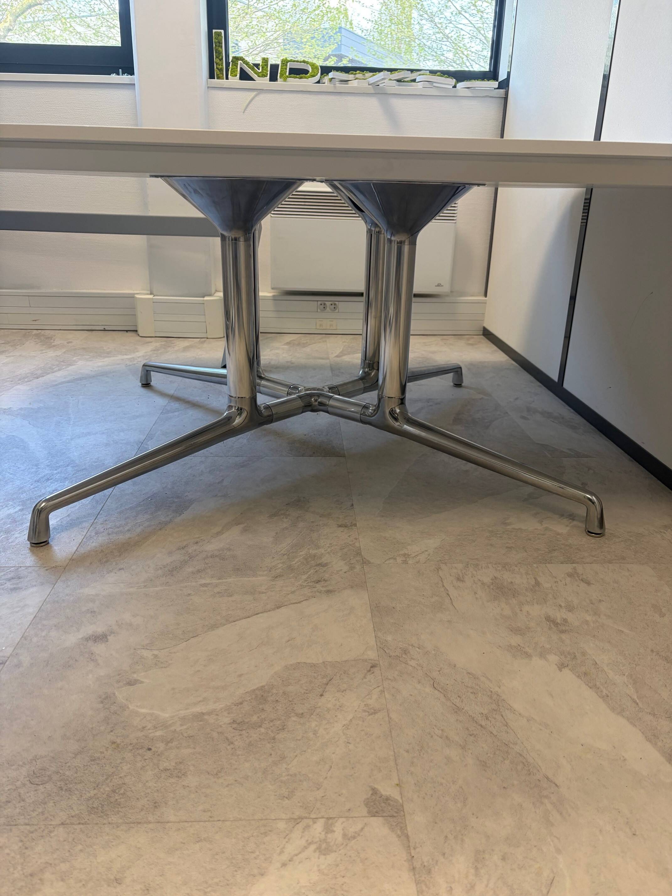 Large table