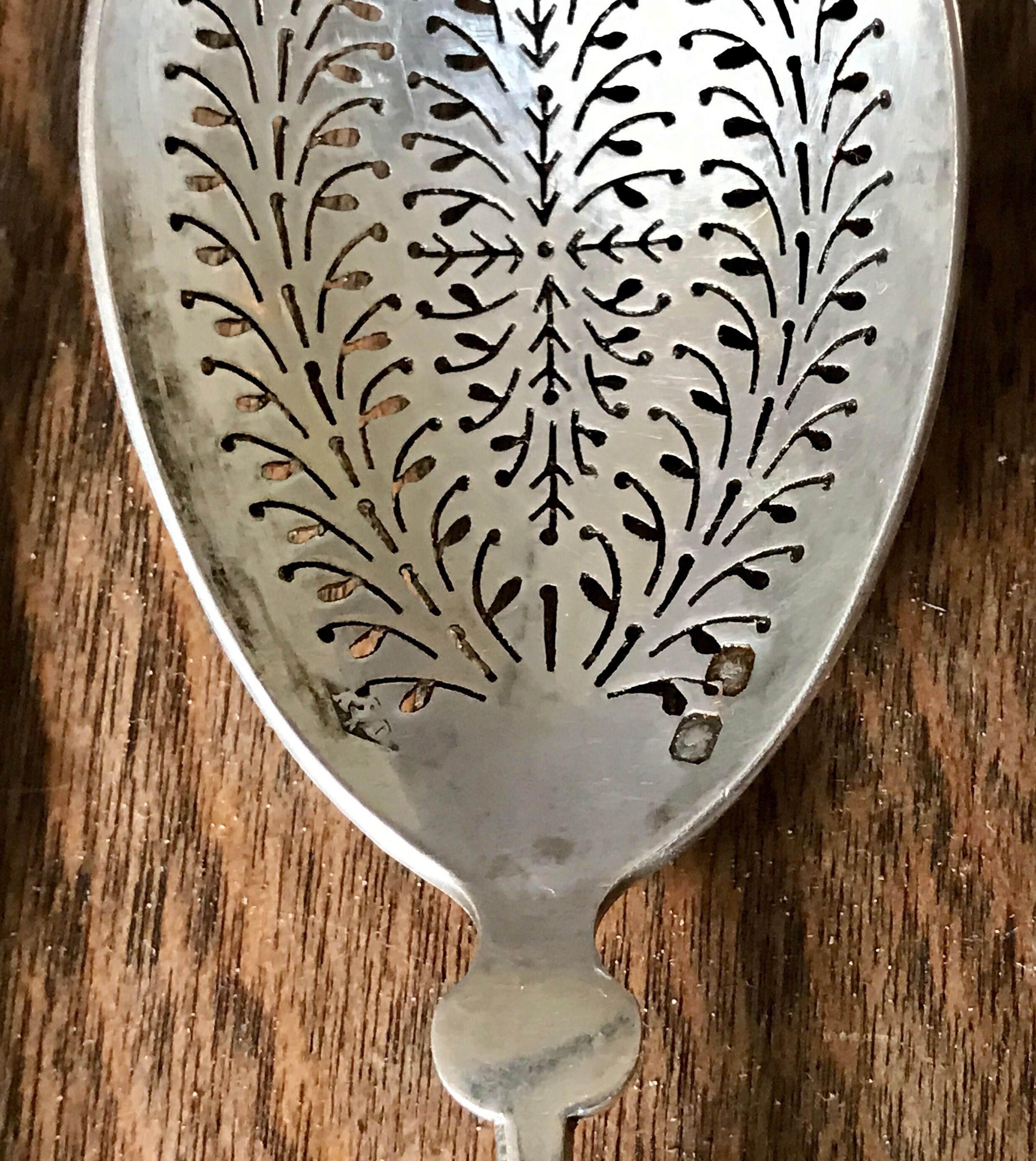 Service to mignardises in massive agent, 5 pieces. Debain hallmark, Alphonse "A goose D"