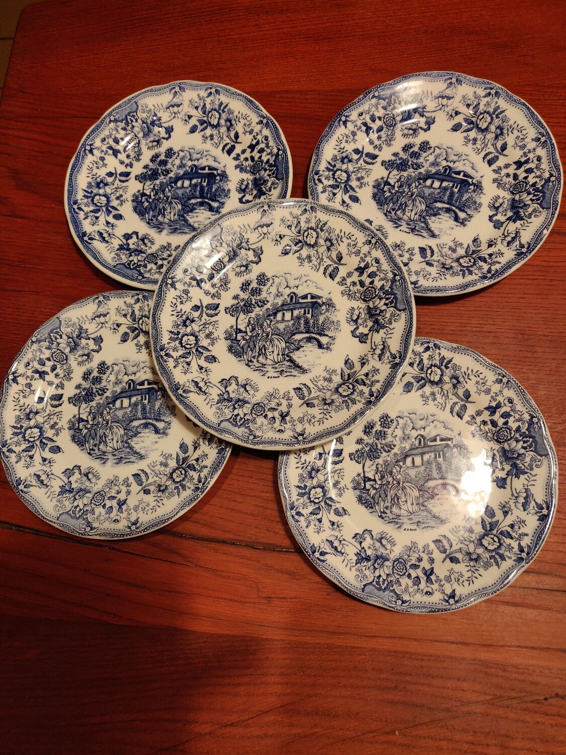 Service of antique Italian ceramic plates Promogros
