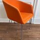 Paire de fauteuils orange 1970