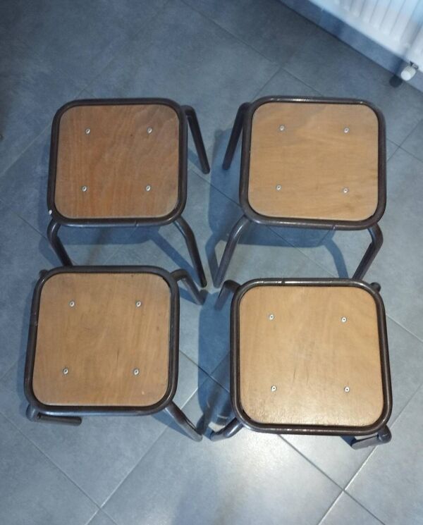4 tabourets Mullca indus, atelier, école époque vintage