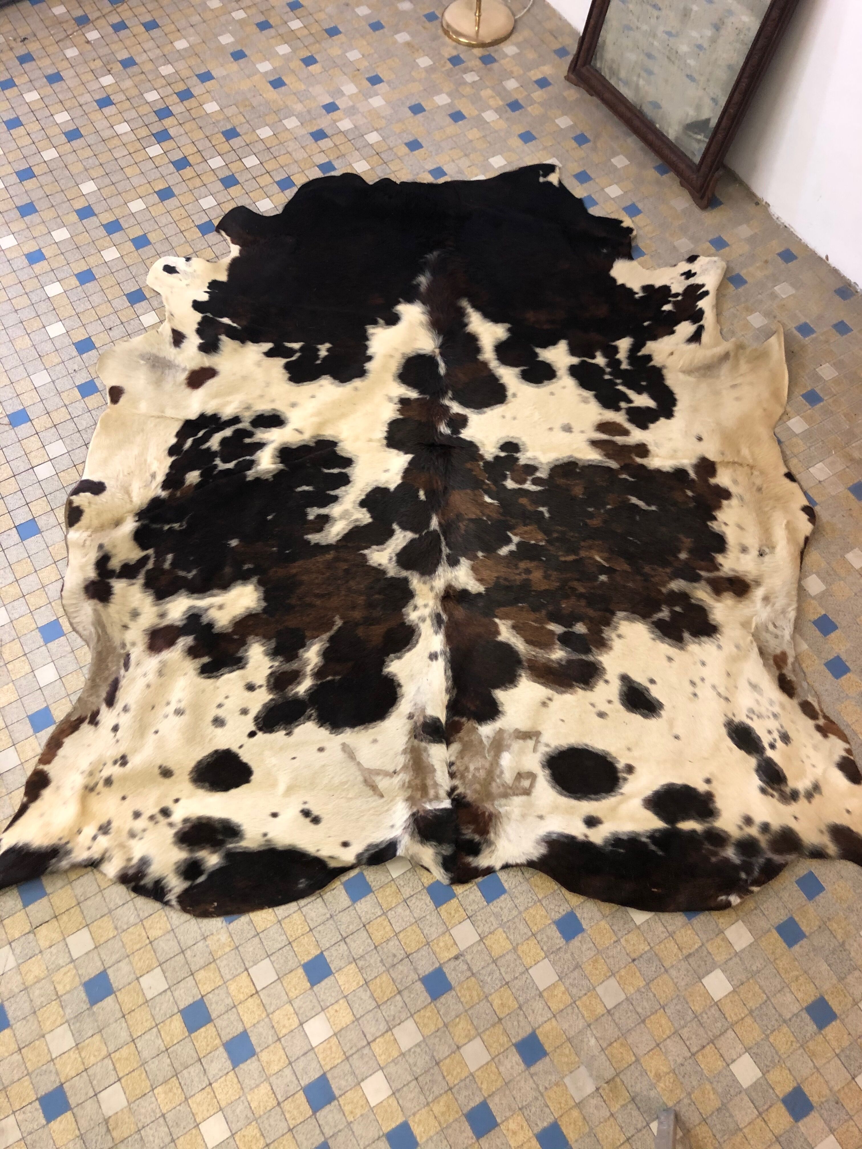 Cow skin carpet large format 200x225 cm