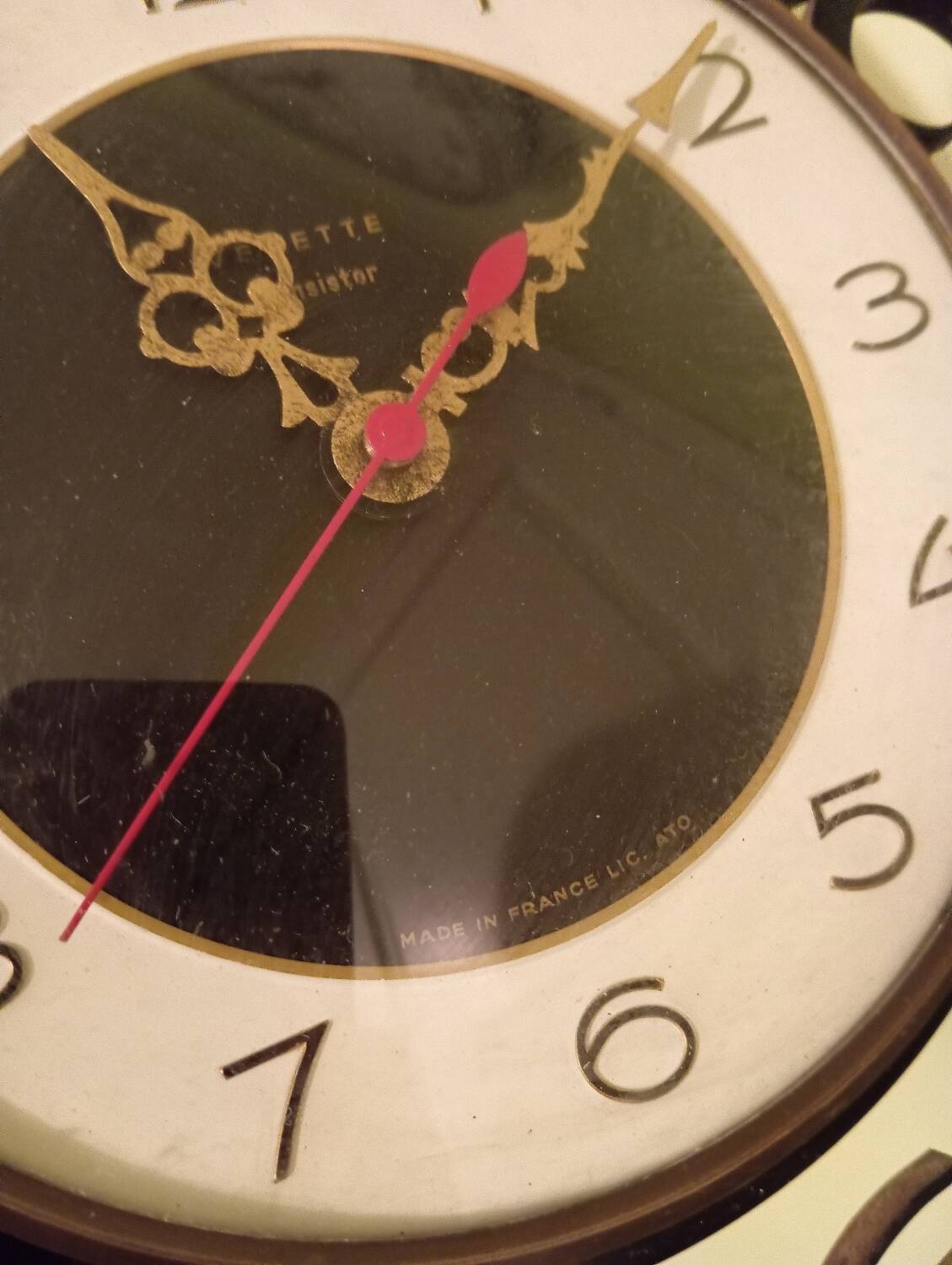 Horloge pendule murale fer forgé, de Vedette Transistor