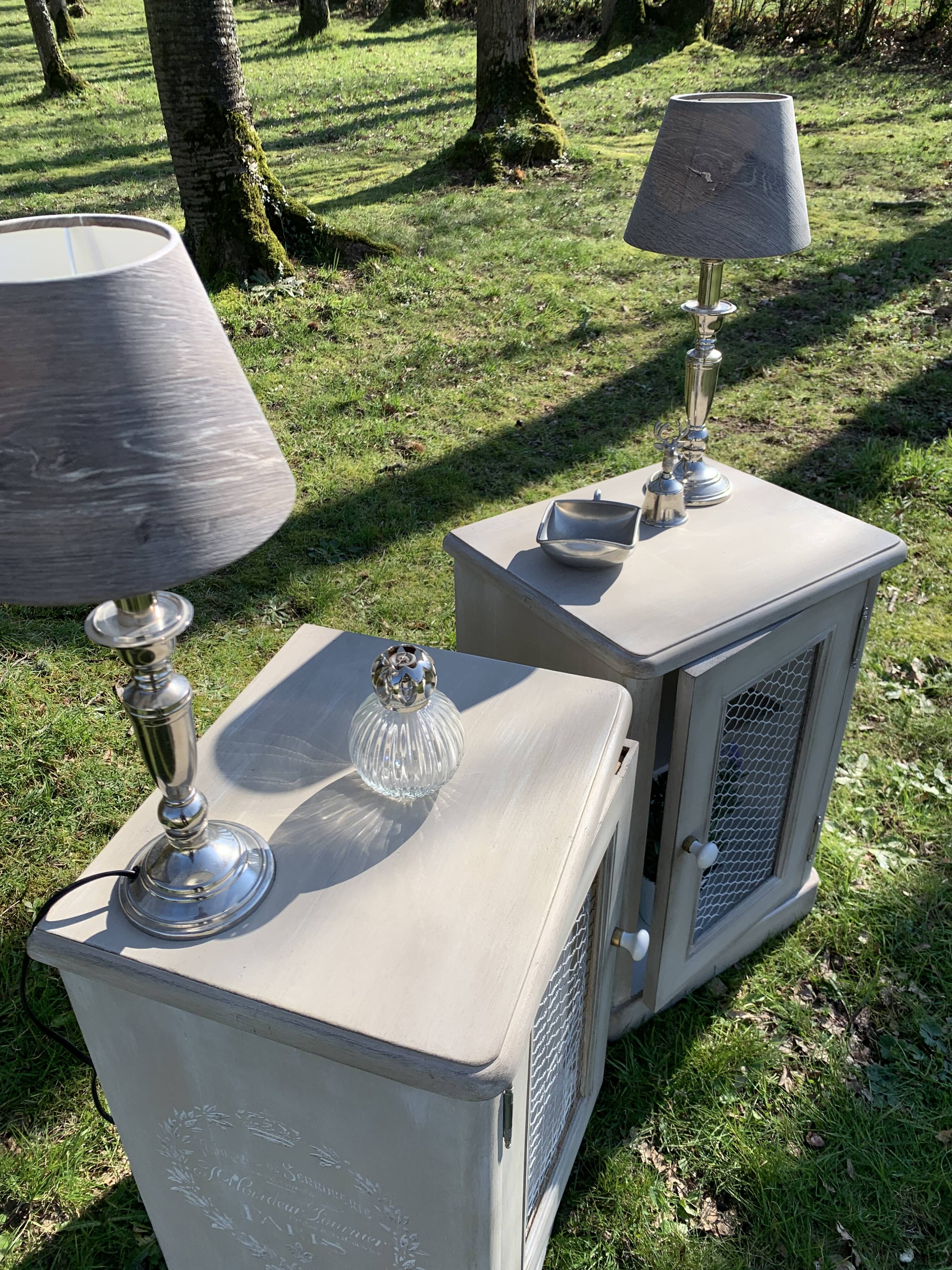 Table de chevet