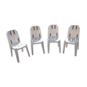 Ensemble de chaises modèle
